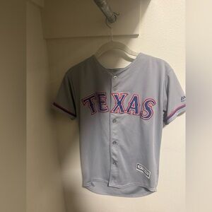 Majestic Texas Rangers Baseball Jersey (Kids 10-12) Womens XS. Fits womens 00-4